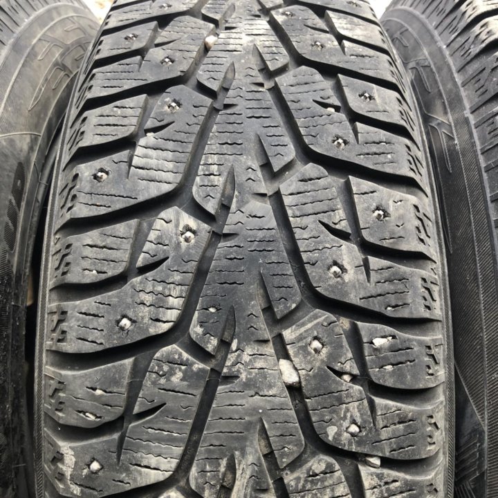 205/65 R15 шины зимние Йокогама 4шт