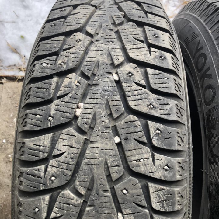 205/65 R15 шины зимние Йокогама 4шт