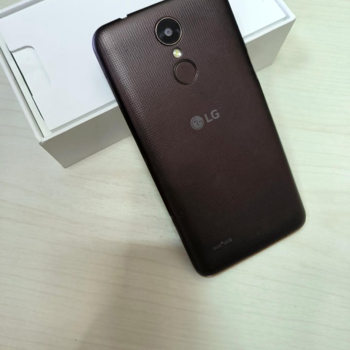 LG смартфон