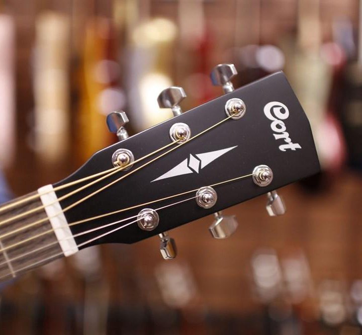 Cort L60M-OP - Акустическая гитара, цвет натуральн