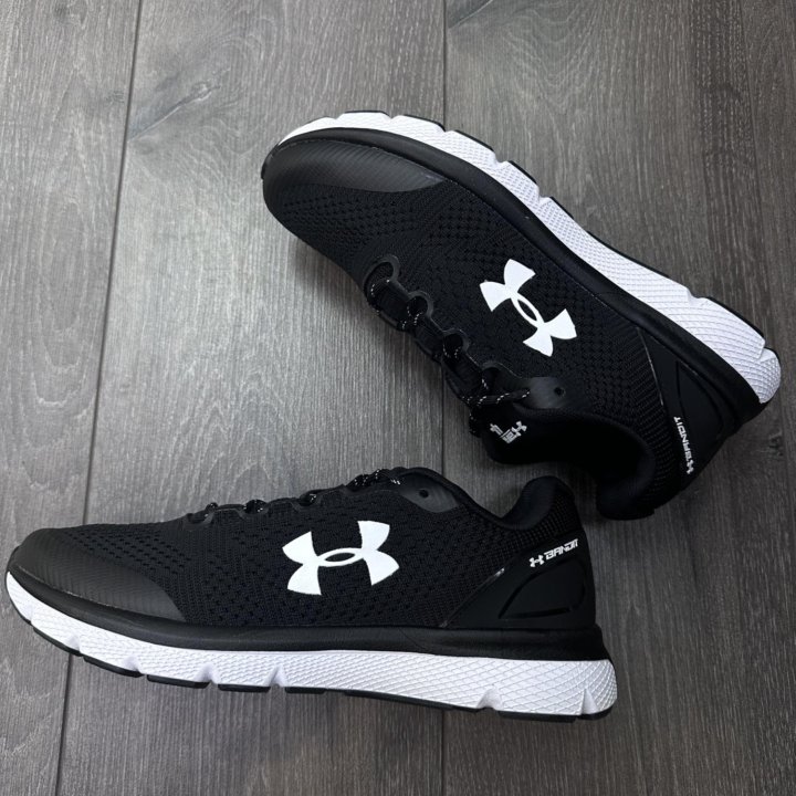 Кроссовки under armour