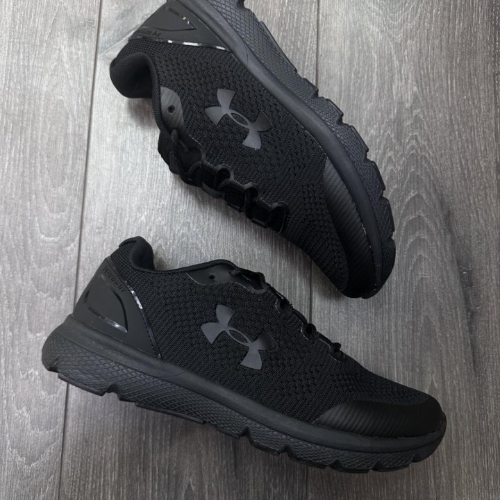 Кроссовки under armour