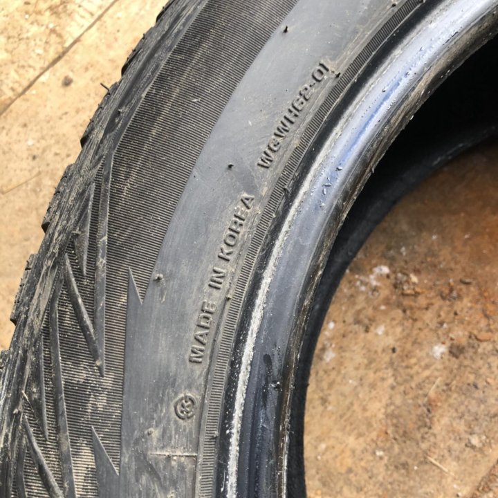 215/55 R17 Nexen Winguard WinSpike WH62 3шт