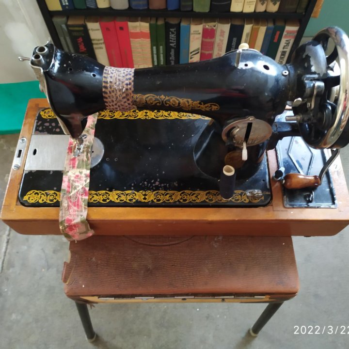 Швейная машинка ПМЗ класса1м