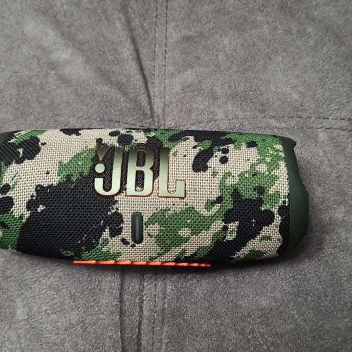 JBL charge 5