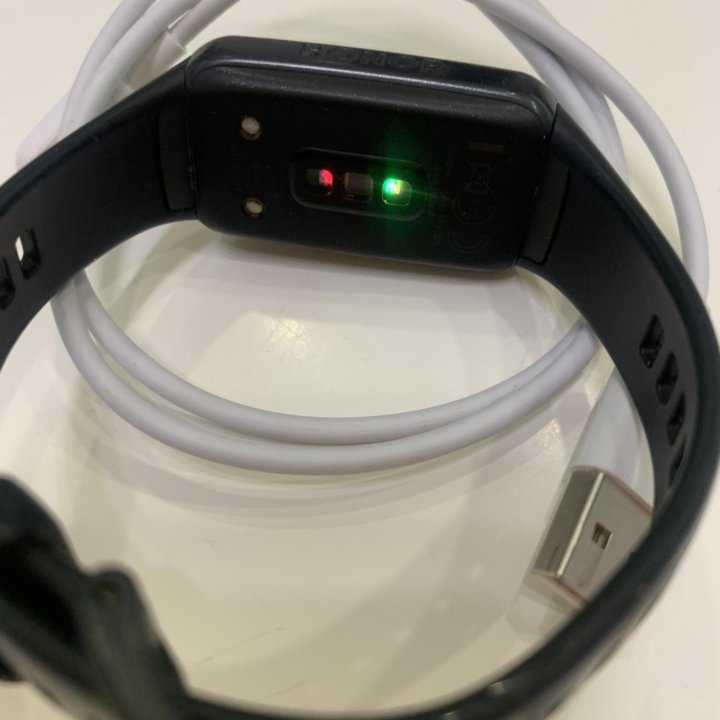 Смарт часы Honor Band 6