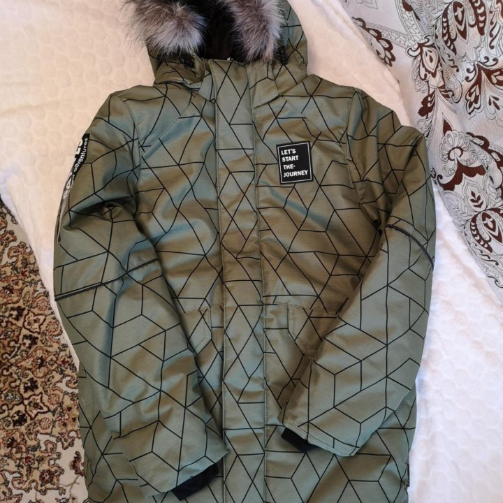 Продам новую зимнюю удлиненную куртку Crockid.