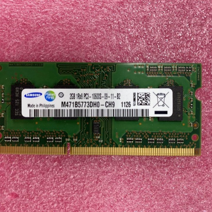 На ноутбук Samsung 2GB DDR3 1333 Mhz Sodimm Есть-2