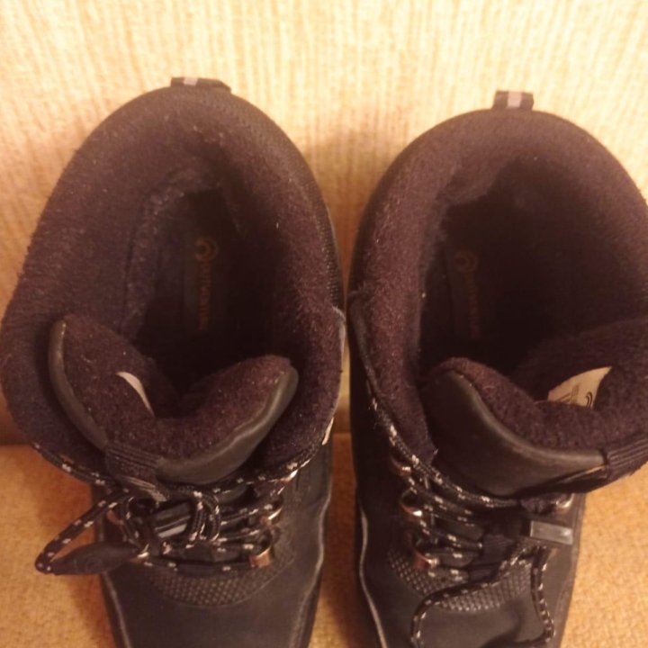 Детские ботинки,34 размер зимние