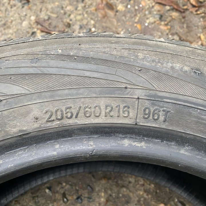 2шт. 205/60 R16 TOYO ЗИМА