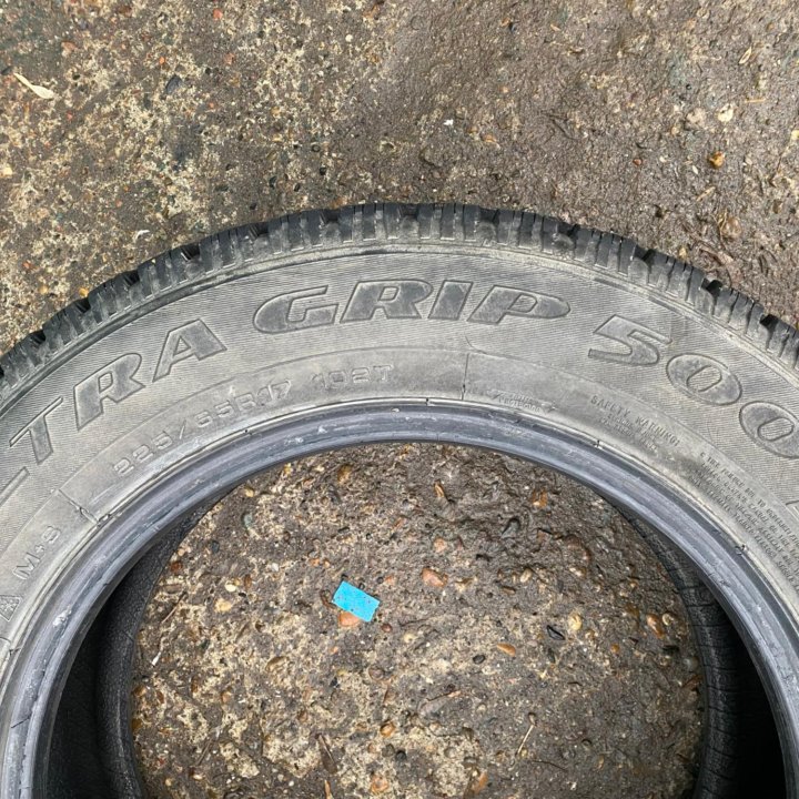 2шт. 225/65 R17 GOODYEAR ЗИМА