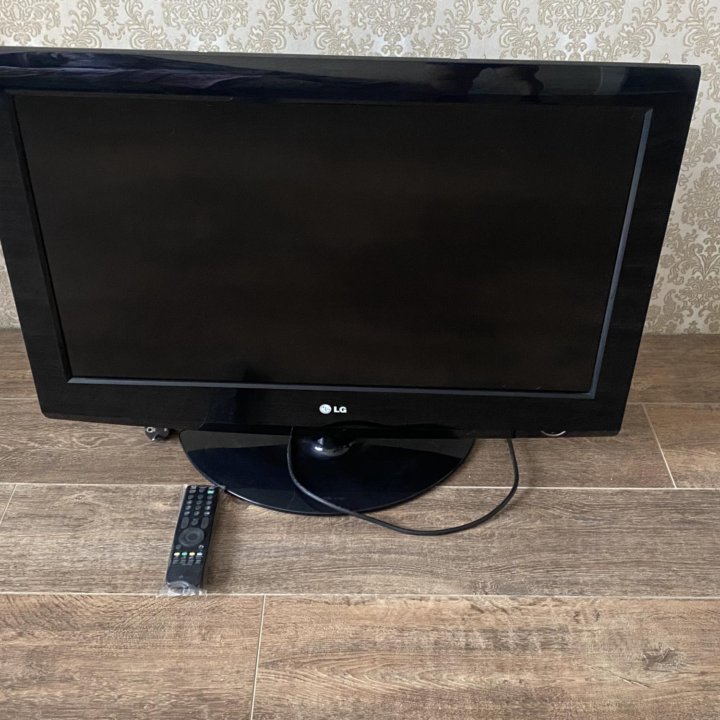 Продам LG 32LF2510