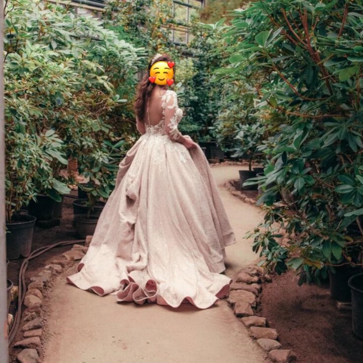 Свадебное платье