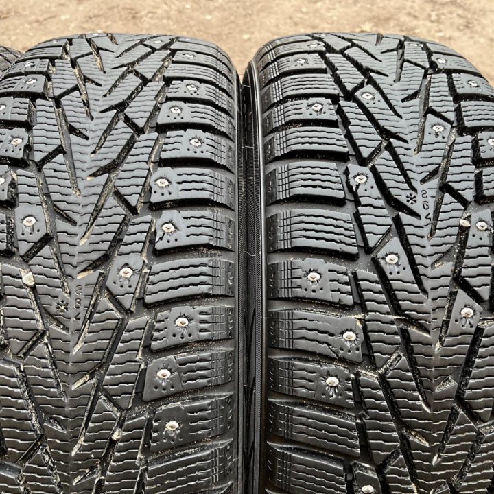 Зима Nоkian Nоrdman 7 195/60 R15 92T