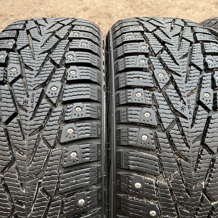 Зима Nоkian Nоrdman 7 195/60 R15 92T