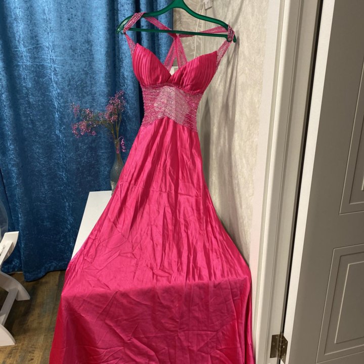 Платье вечернее нарядное длинное шелк