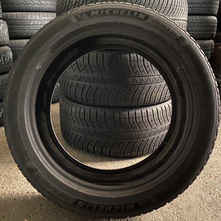 Michelin Pilot Alpine 5 SUV 255/45 R20 x 265/45 20