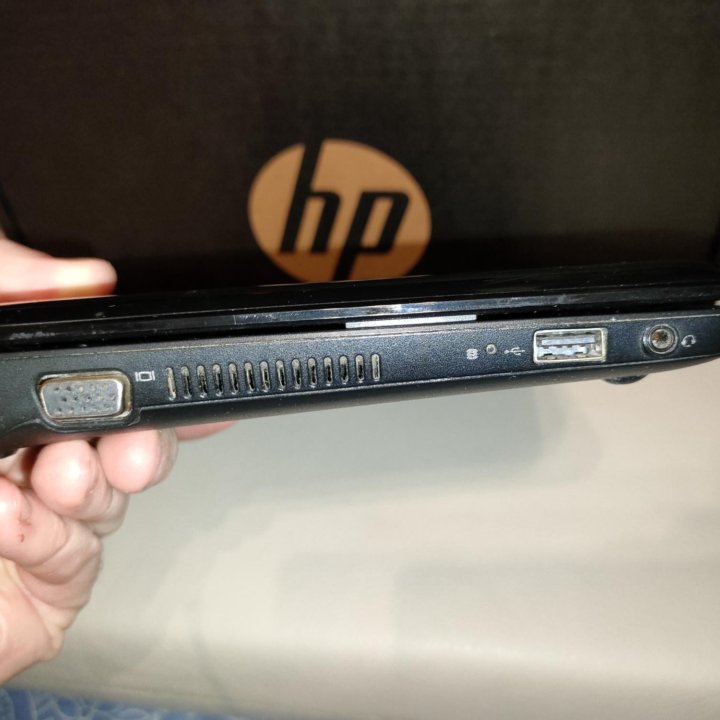 Нетбук HP Mini