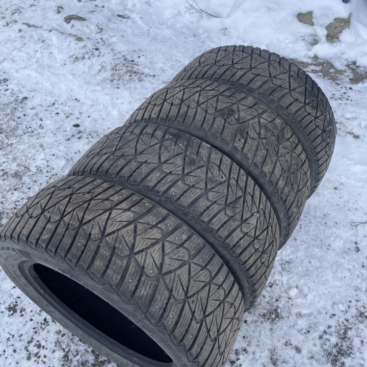 Зимние шины Dunlop ice touch 215/55/R17