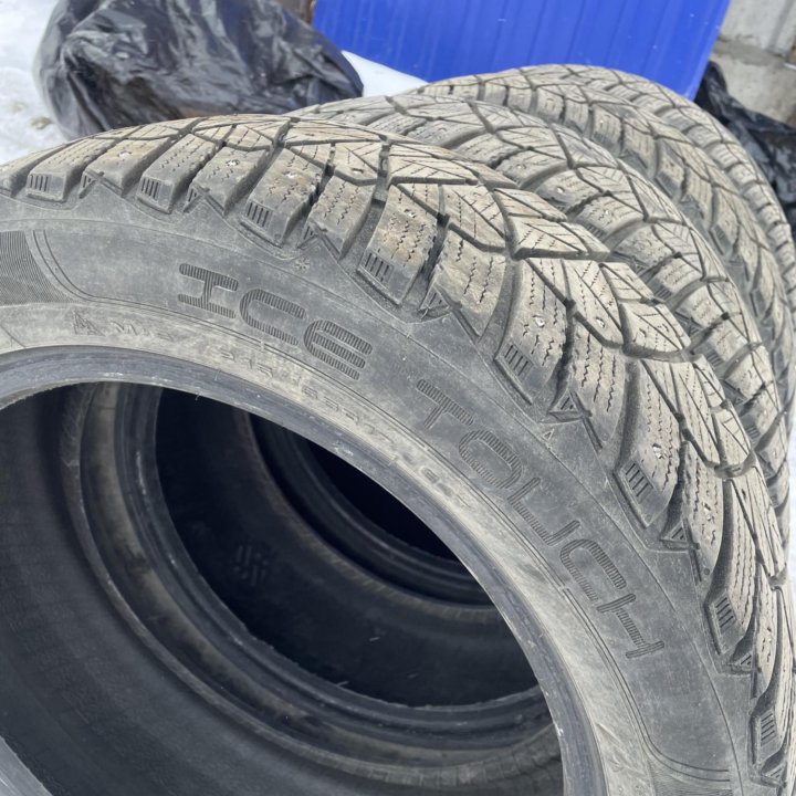 Зимние шины Dunlop ice touch 215/55/R17