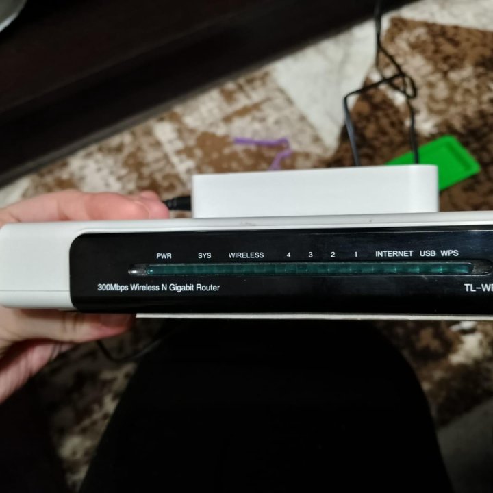 Маршрутизатор TP-LINK TL-WR1042ND 4x10/100/1000