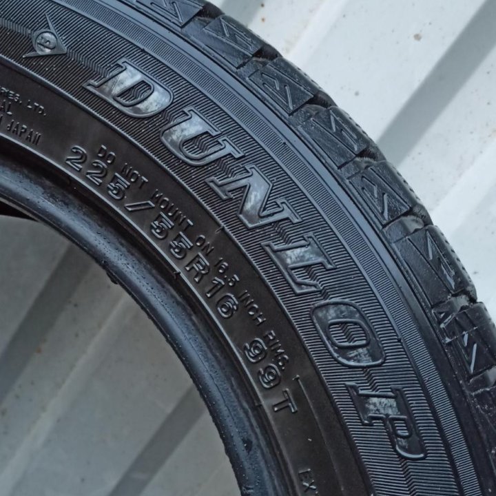 Dunlop Winter Maxx WM01 225/55 R16 99T