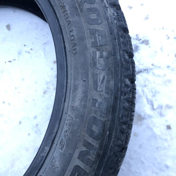 215/55 R17 шины зимние Роадстоун 4шт