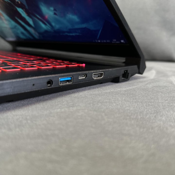 Продам игровой ноутбук MSI KATANA I7/RTX3060/16/51