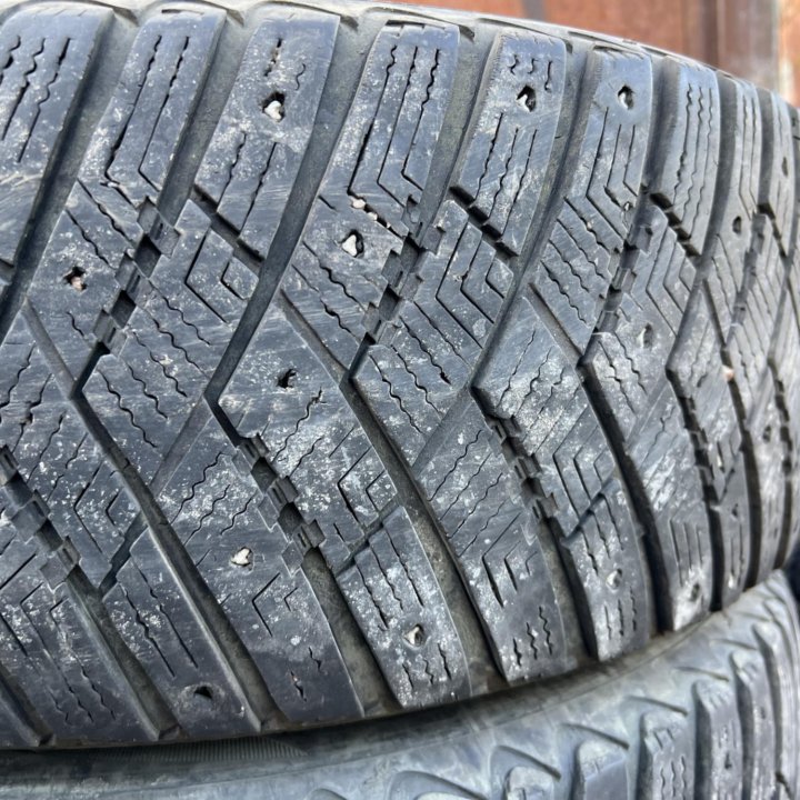 225 60 17 Goodyear UltraGrip Ice Arctic SUV 4x4