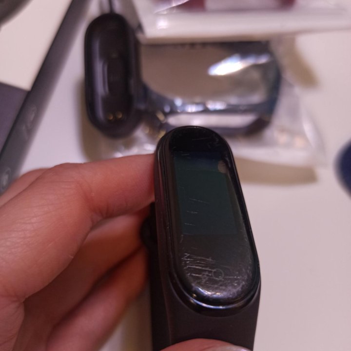 Фитнес браслет Xiaomi Mi band 4