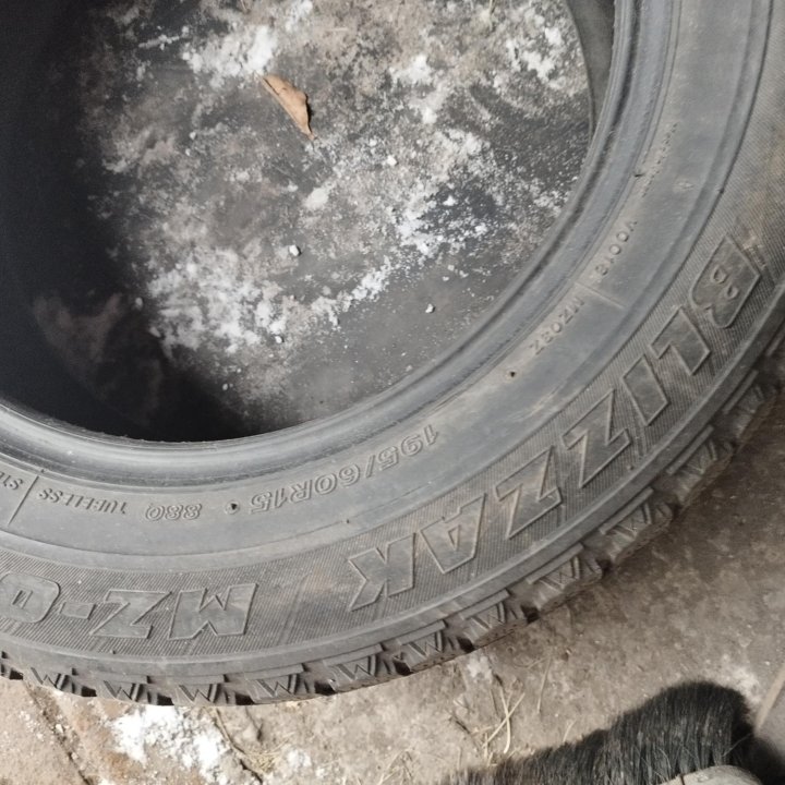 Bridgestone (липучка, 2шт.) 195/60 R15