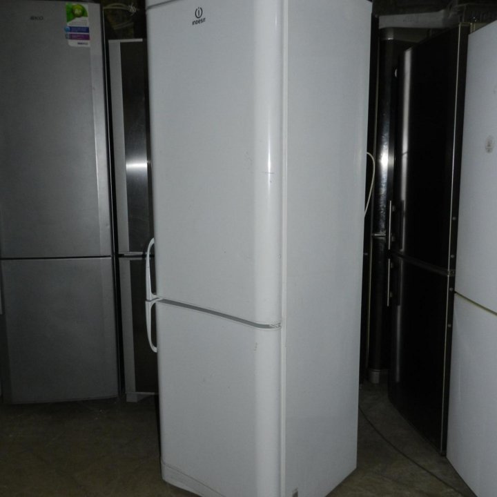 холодильник б у Indesit no frost с гарантией д-ка