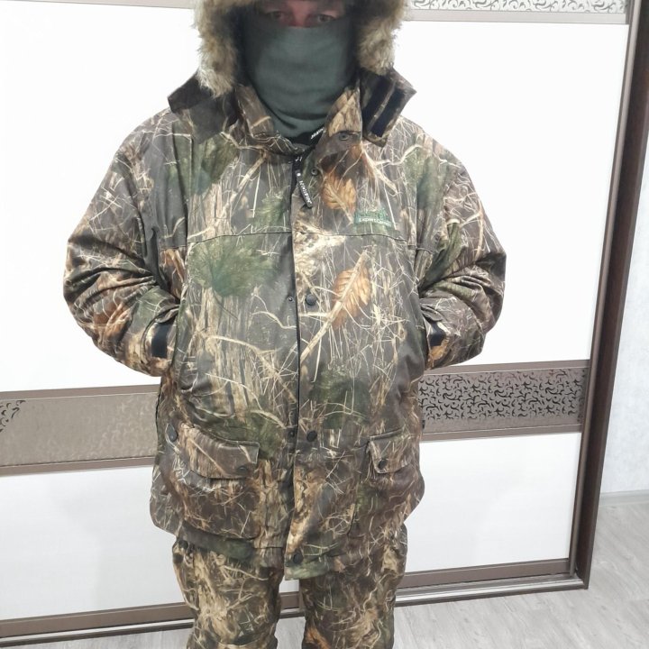 Зимний мужской костюм камуфляж рыбака-охотника.