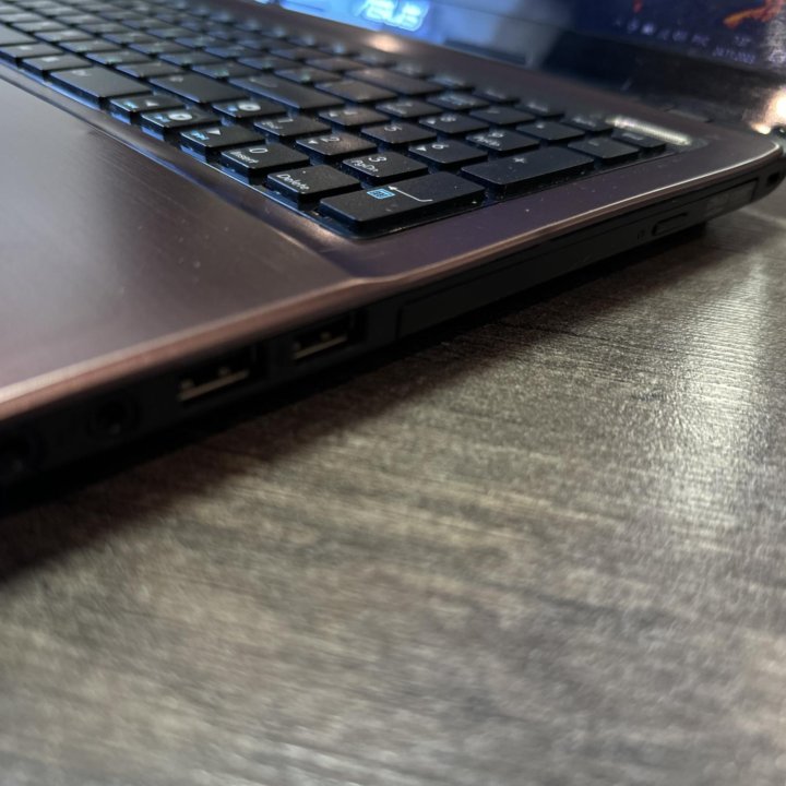 Продам ноутбук Asus K53S i5/8Gb/520GT/SSD