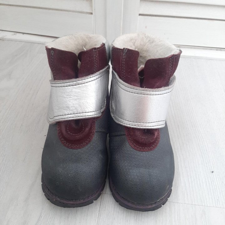 Зимние ботинки 