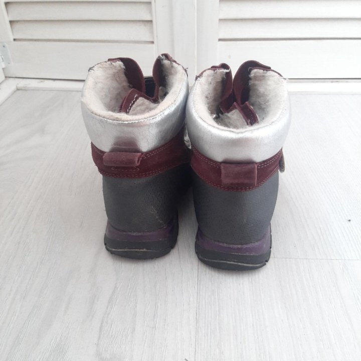 Зимние ботинки 