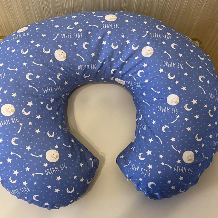 Подушка для кормления Chicco Boppy Moon and Stars