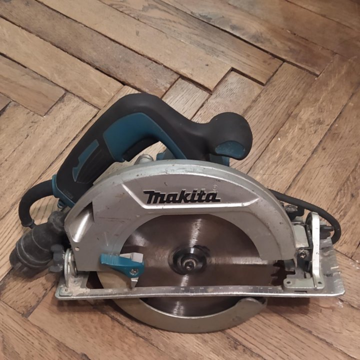 Циркулярная пила Makita