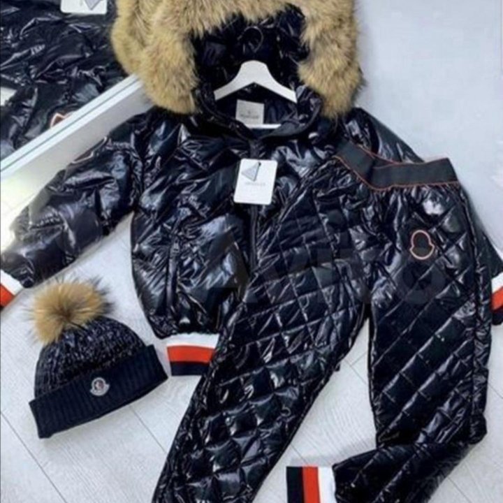 Зимний костюм Moncler