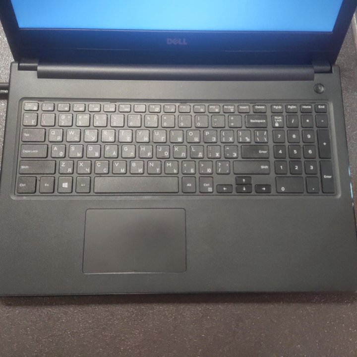Ноутбук Dell 15-3573 4 ядра\8Гигов\ssd+hdd