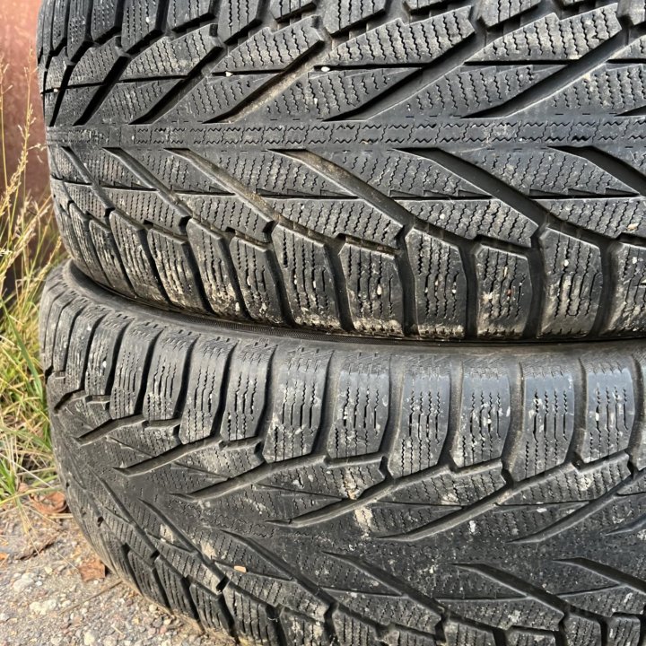 265 60 18 Nokian Hakkapeliitta R2 SUV зима комлект