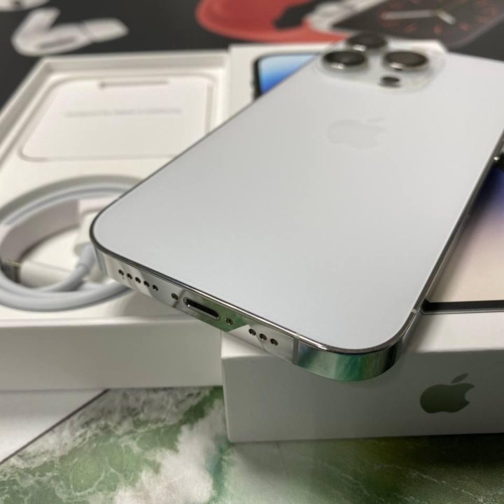 Apple iPhone 14 Pro 256Gb Silver Как новый