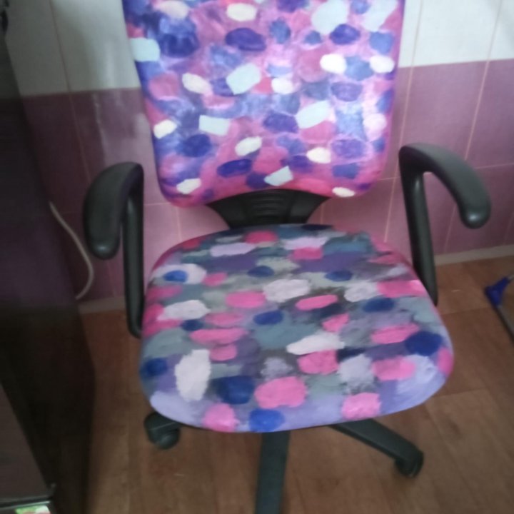 Компьютерный стул