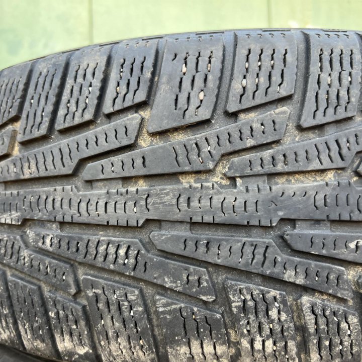 235 55 19 Nokian Hakkapeliitta R Sport Utility зим