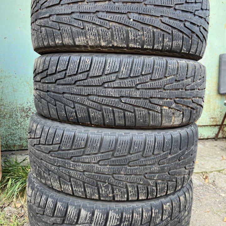 235 55 19 Nokian Hakkapeliitta R Sport Utility зим