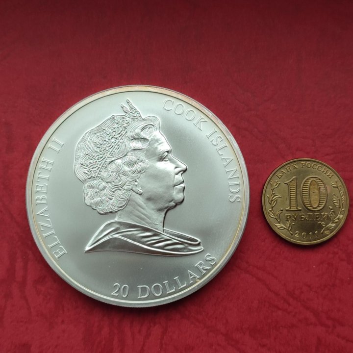 Сваровски,20 долларов.