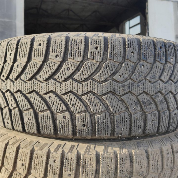 Bridgestone Blizzak Spike-01, 265/70/16 поштучно