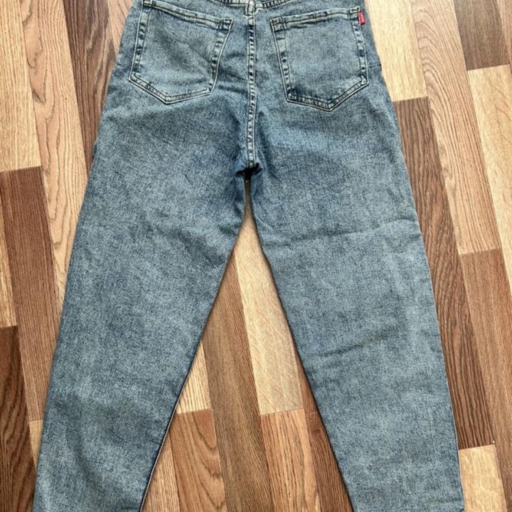 Джинсы женские Denim 28 размер