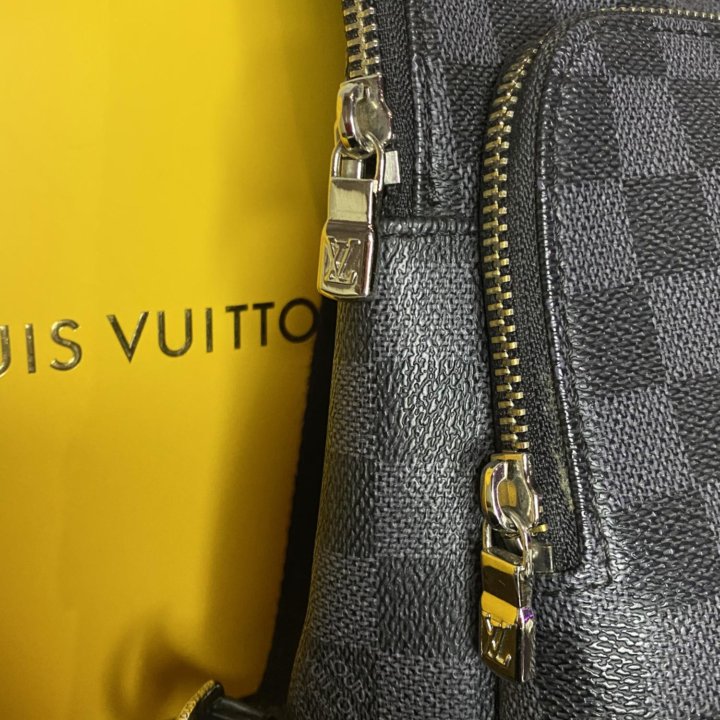 Сумка Louis Vuitton