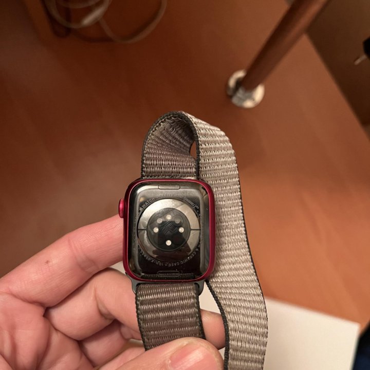 Часы Apple Watch 7 Red 41 мм